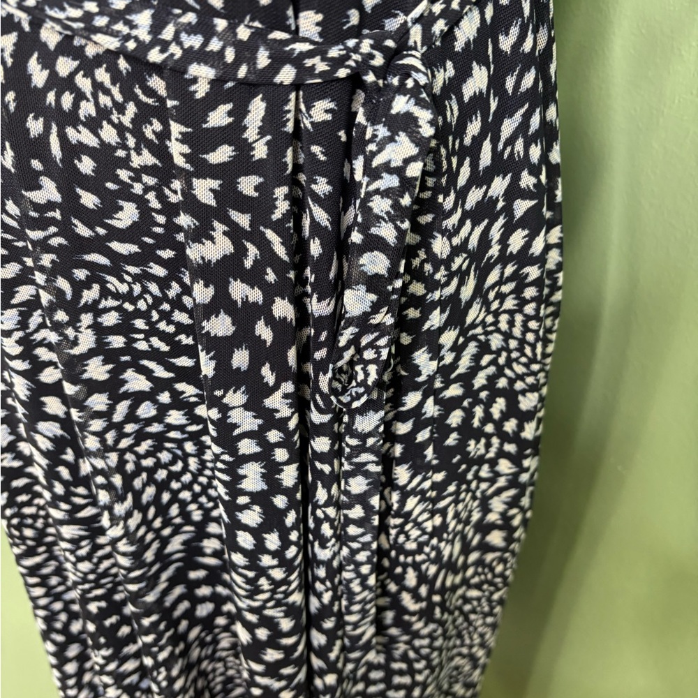 Nina Leonard Navy and White Printed Tie-Waist Midi Dress - Picture 4 of 14